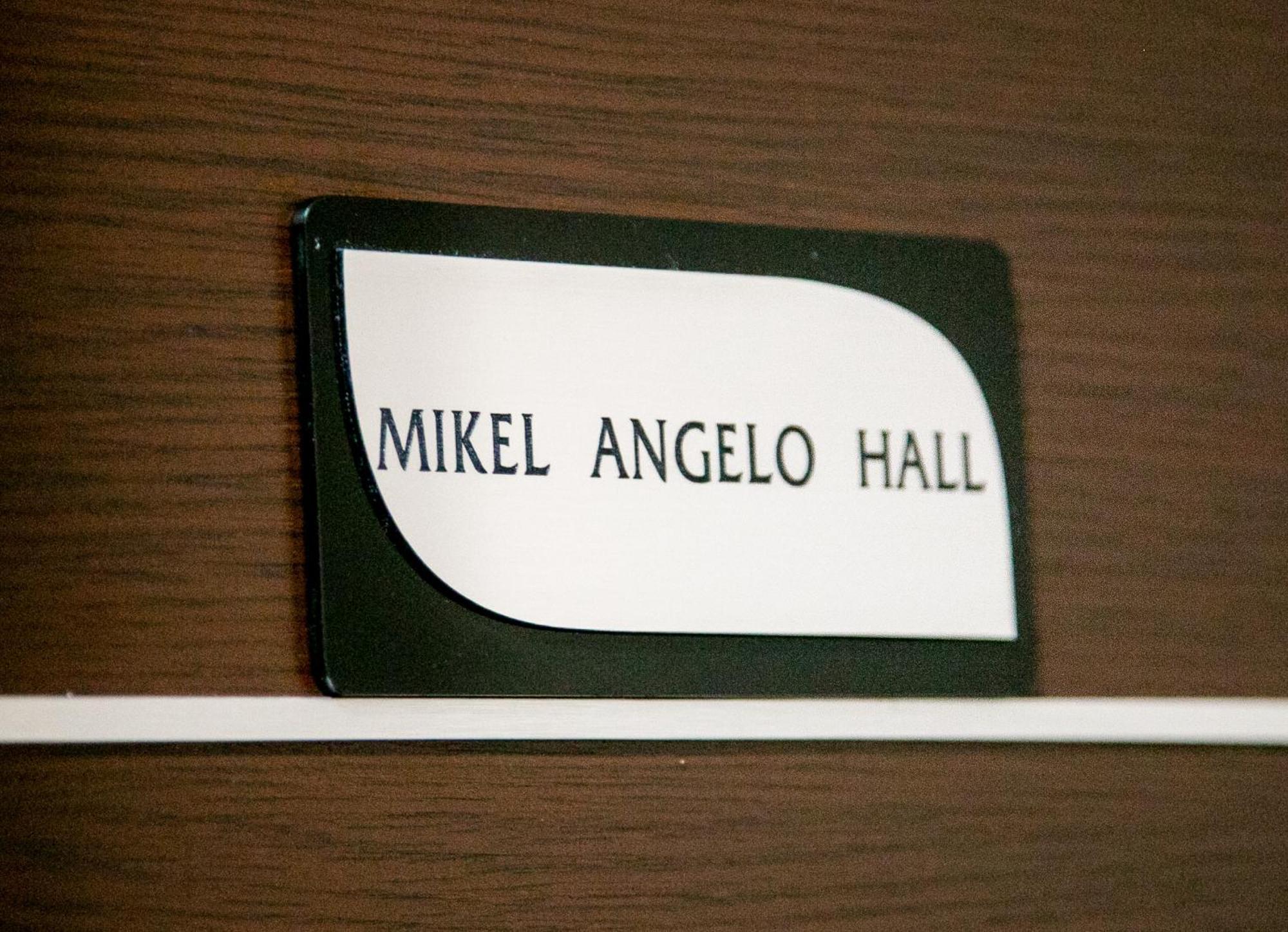 Mikel Angelo Hall Serres Ngoại thất bức ảnh